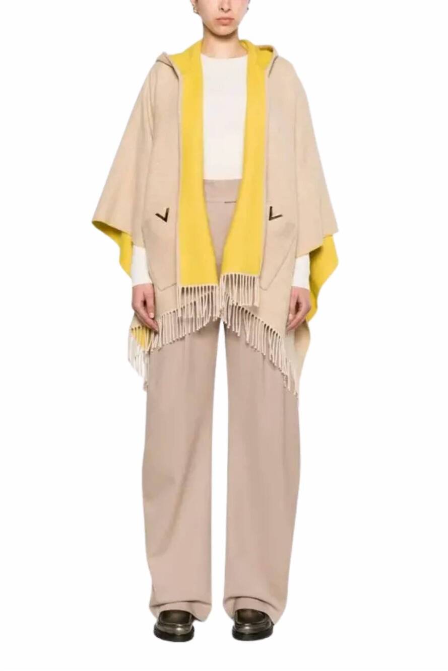 NEW VALENTINO GARAVANI logo plaque fringe edge cape in beige/giallo/gold